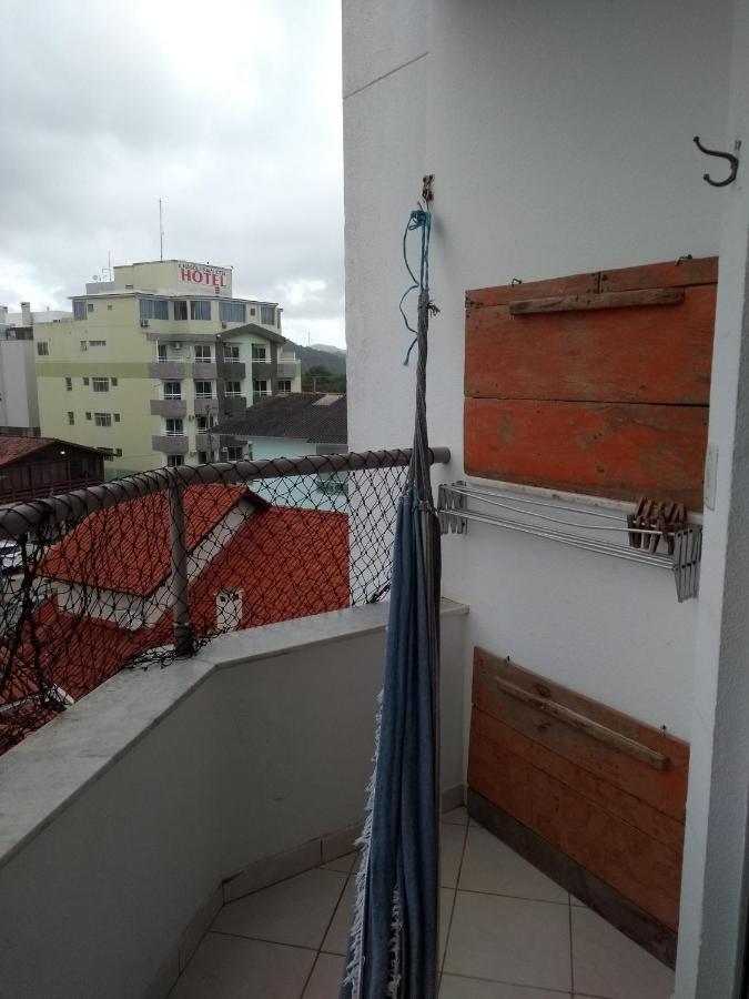 Apto Na Praia De 1 Dormitorio Com Vista Pro Mar A Poucos Passos Da Areia Appartement Florianópolis Buitenkant foto