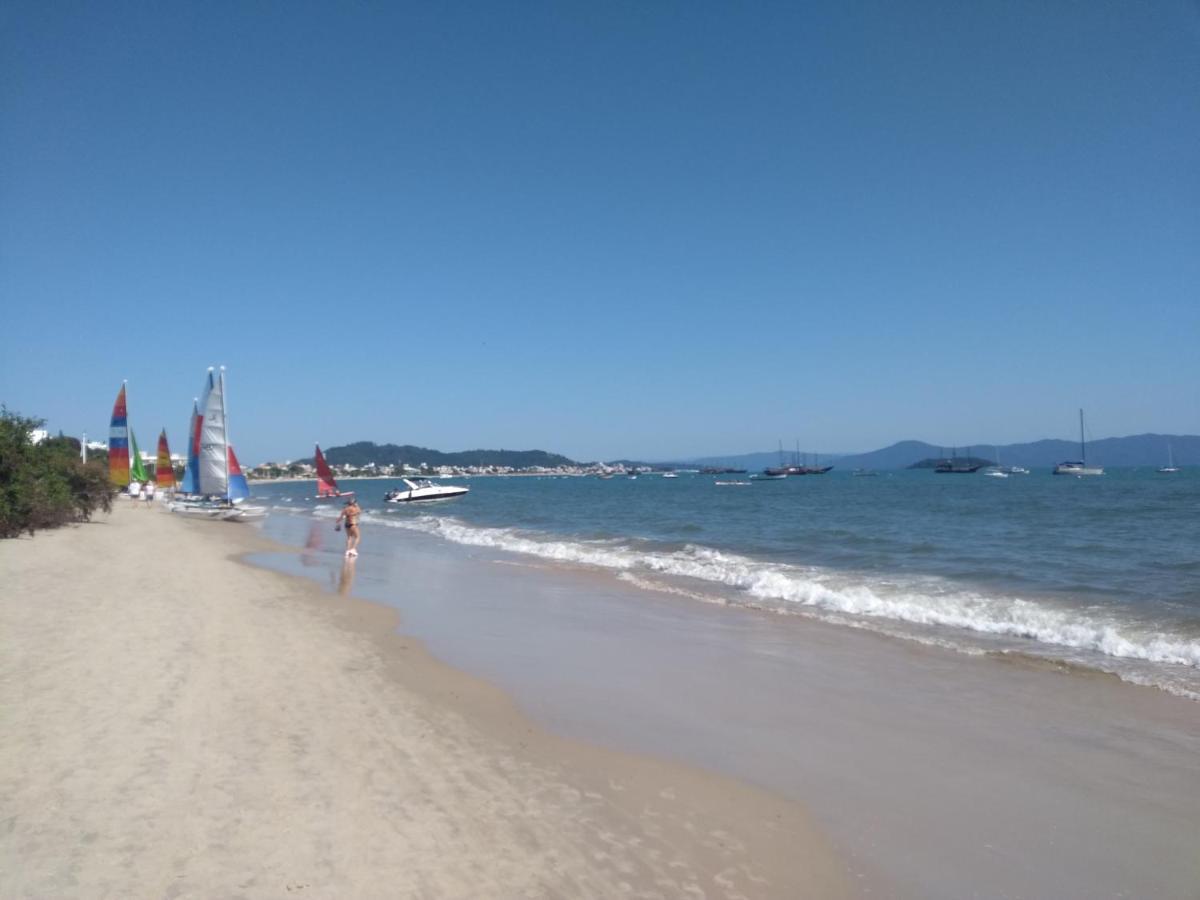 Apto Na Praia De 1 Dormitorio Com Vista Pro Mar A Poucos Passos Da Areia Appartement Florianópolis Buitenkant foto