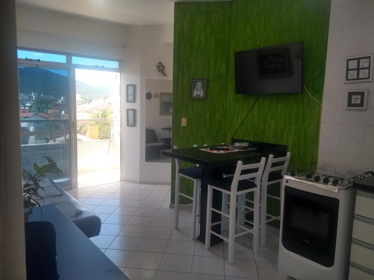 Apto Na Praia De 1 Dormitorio Com Vista Pro Mar A Poucos Passos Da Areia Appartement Florianópolis Buitenkant foto